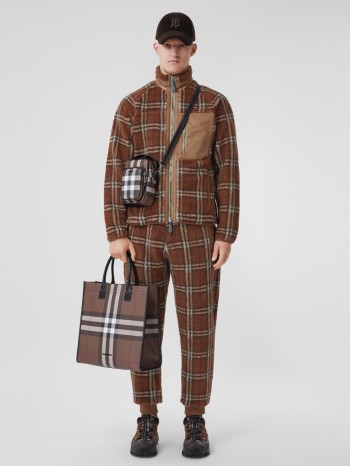 Burberry®️ Official | British Luxury &