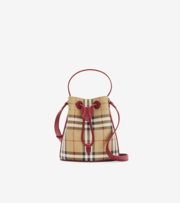 04226732-2A4E-4543-A0E4-