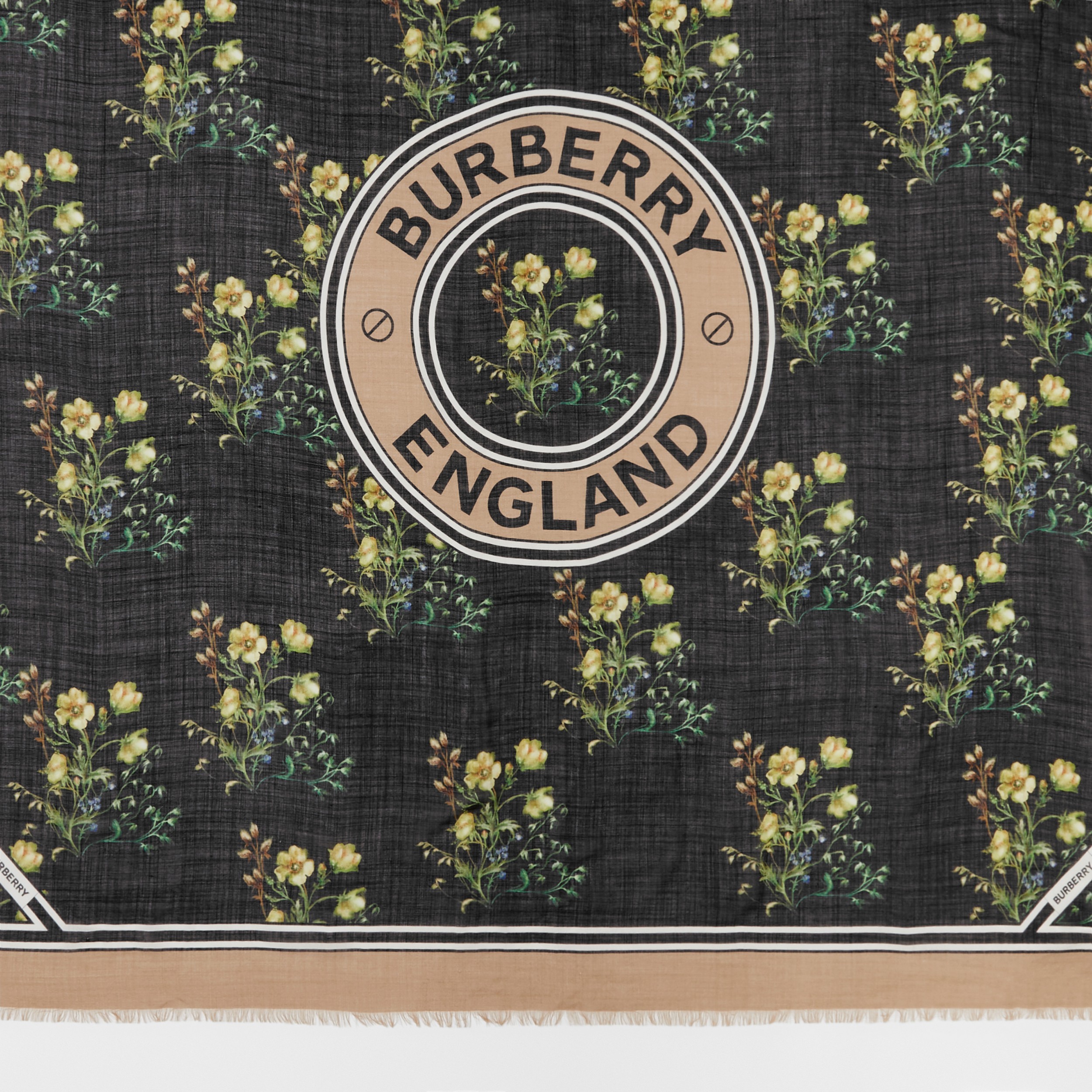 Lenço de seda e lã com estampa de montagem (Preto) | Burberry® oficial - 2