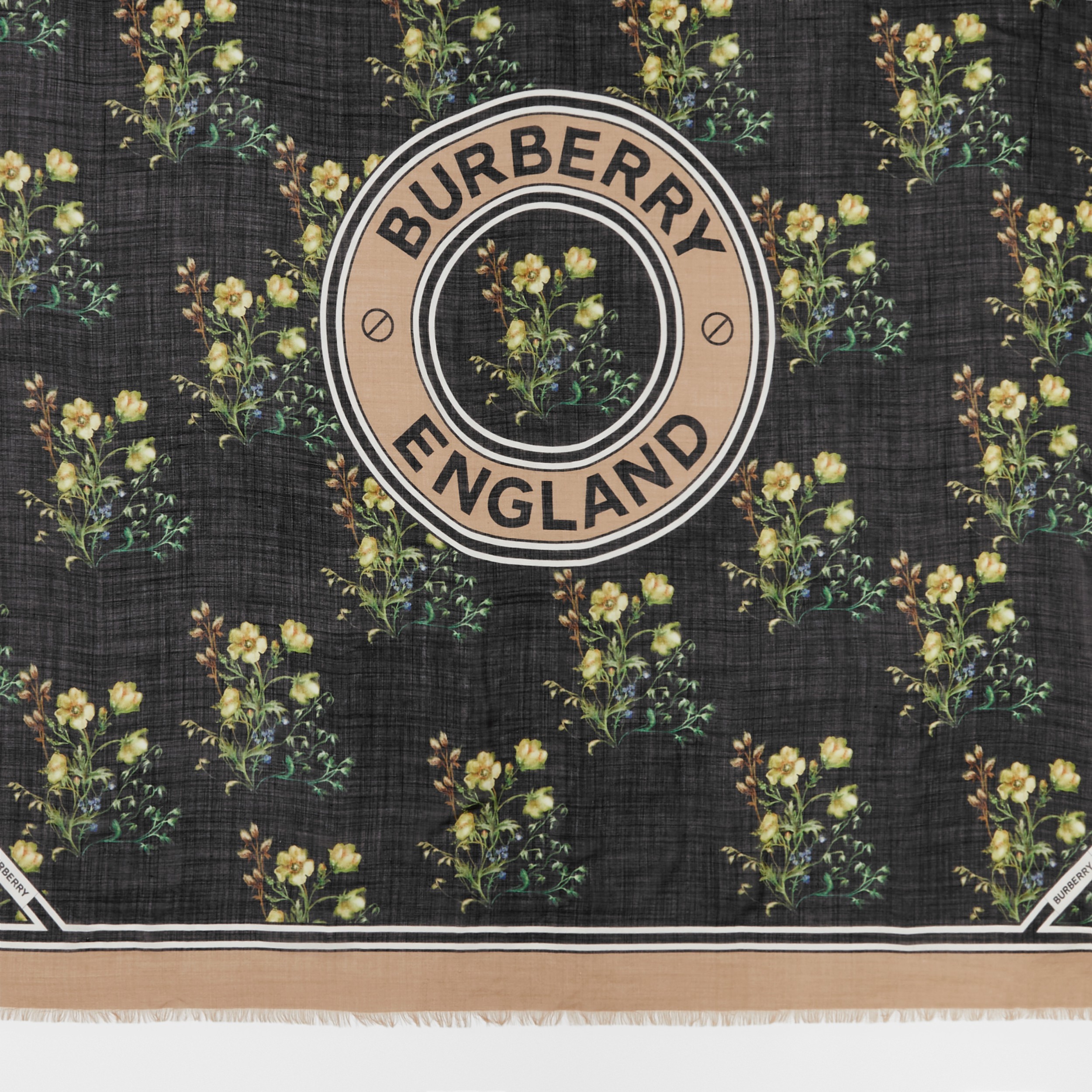 Karreeschal aus Wolle und Seide mit Montage-Druckmotiv (Schwarz) | Burberry® - 2