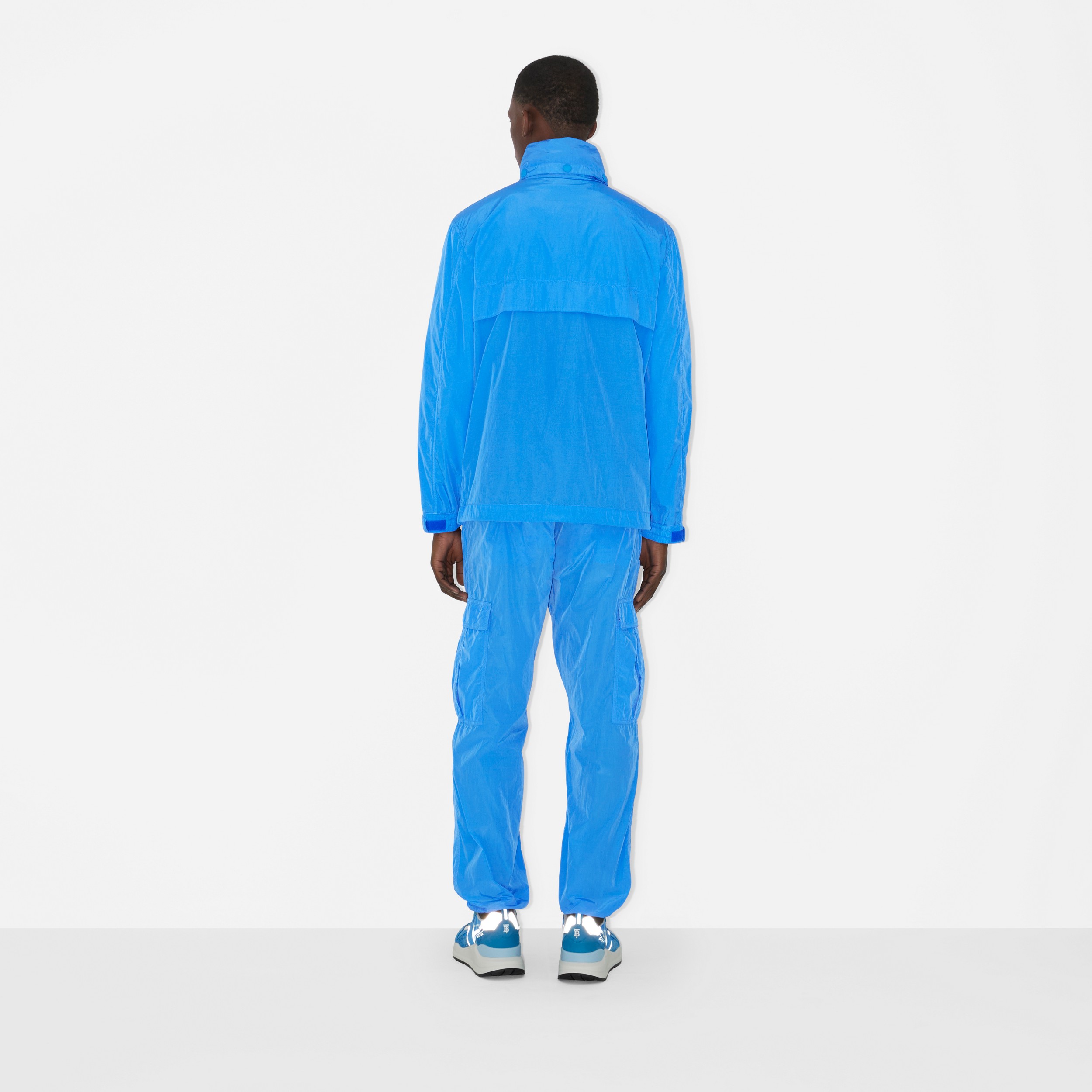 Calças cargo de nylon (Azul Vívido) - Homens | Burberry® oficial - 4