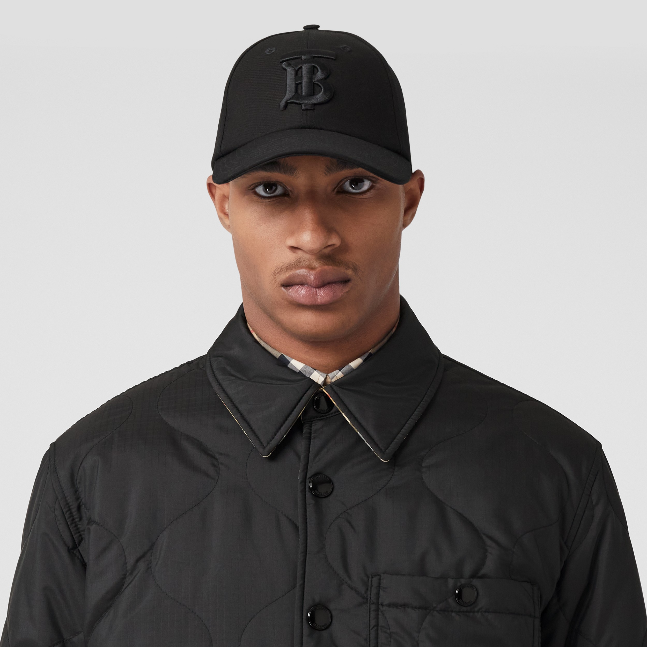 Reversible Vintage Check Thermoregulated Overshirt in Black | Burberry® Official - 3