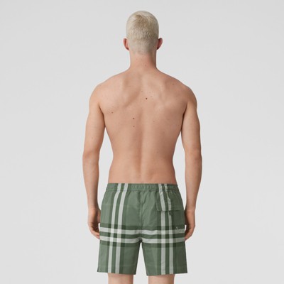 short praia burberry