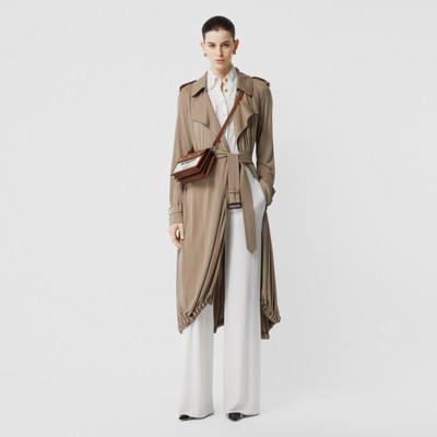 burberry baby title pocket