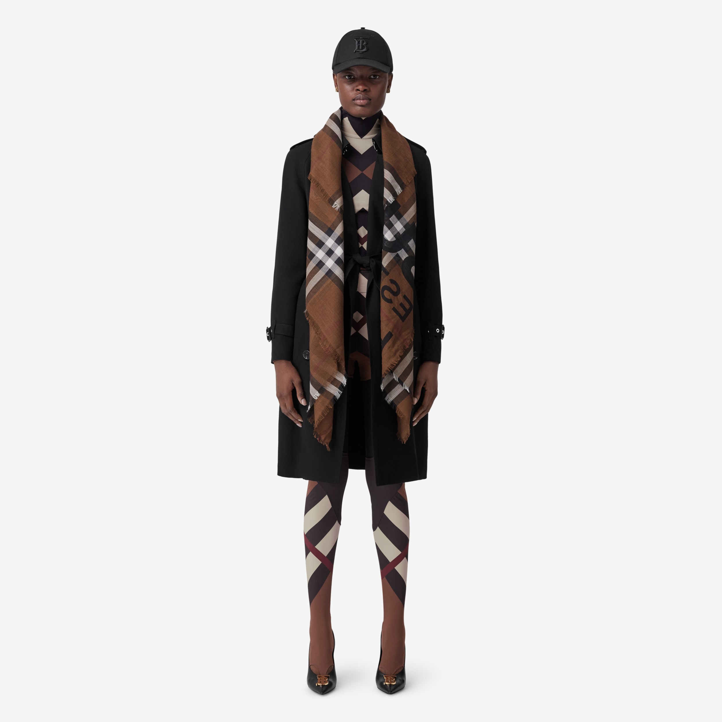 Großer Karreeschal aus Wolle und Seide mit Mongage-Druckmotiv (Dunkles Birkenbraun) | Burberry® - 3