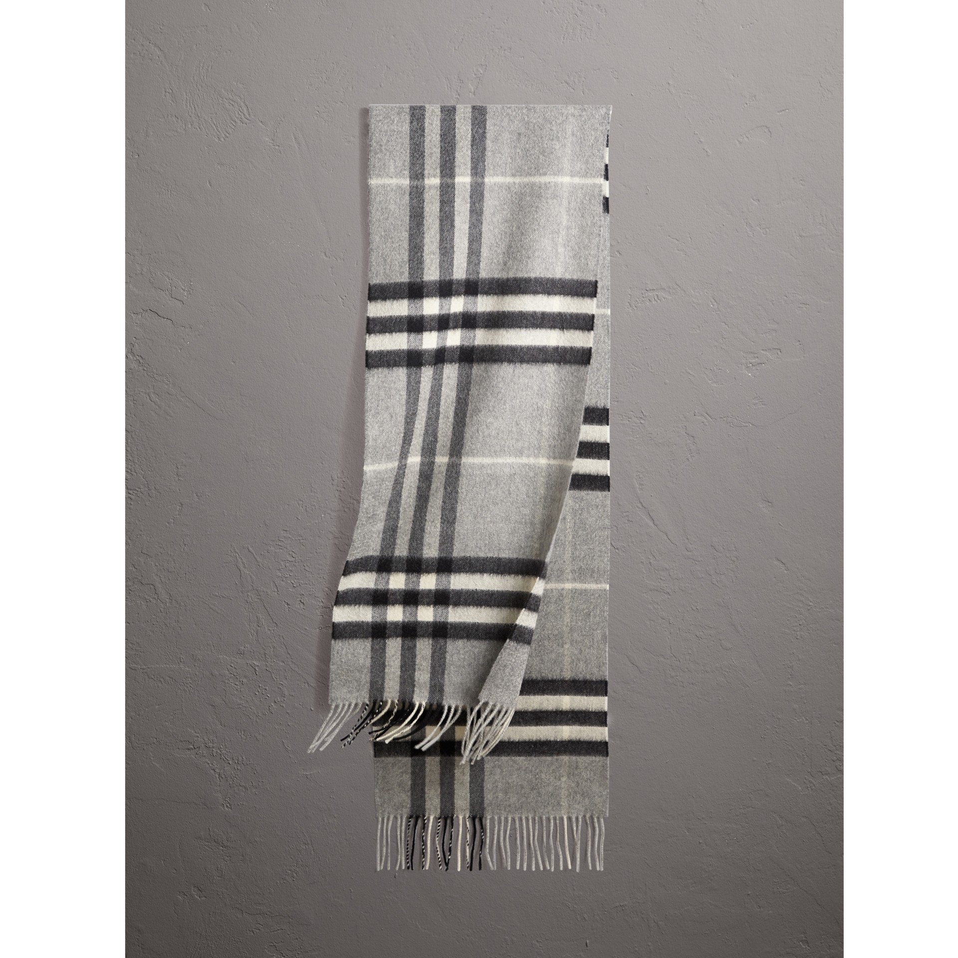 The Classic Check Cashmere Scarf in Pale Grey | Burberry United States