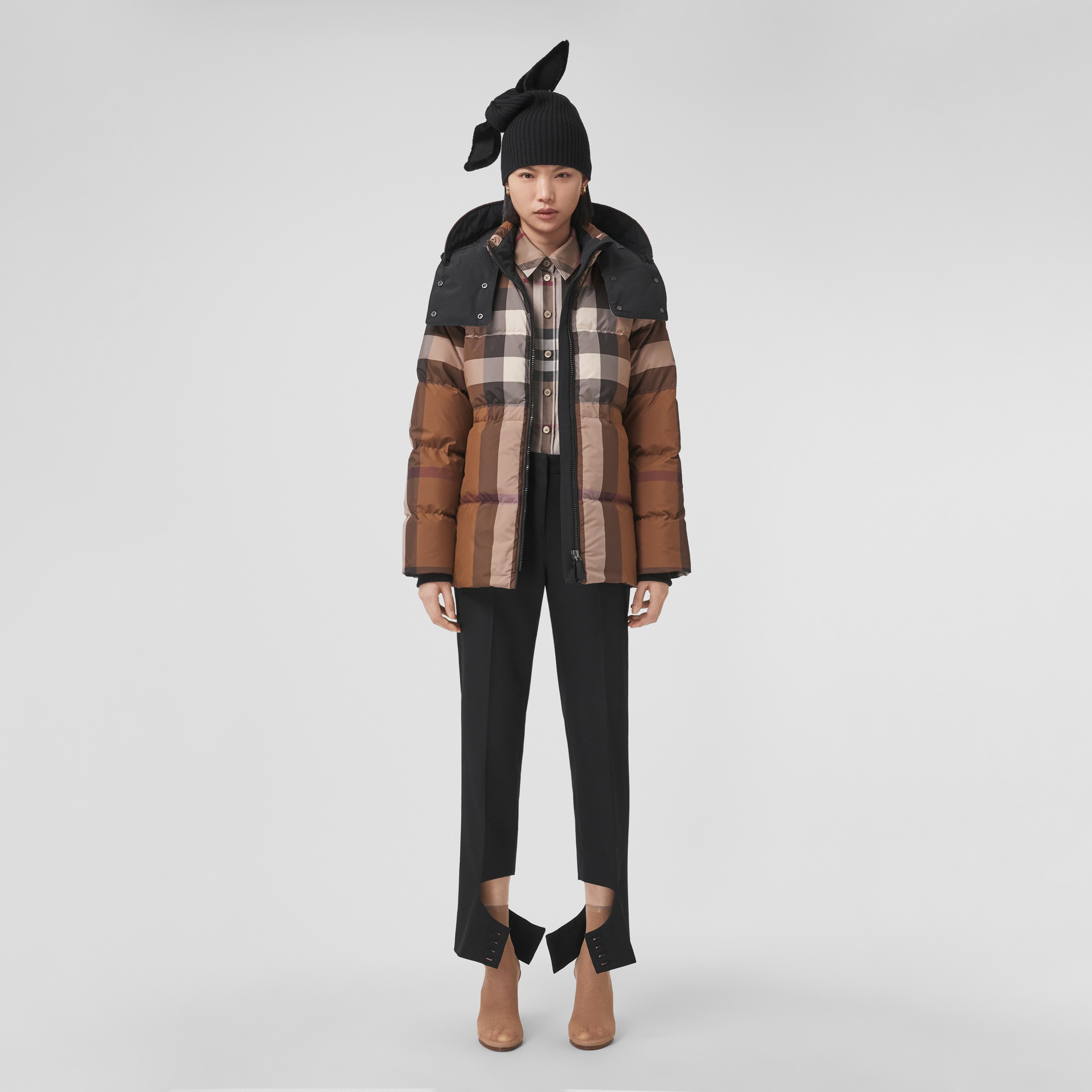 Пуховая куртка со съемным капюшоном (Темный Коричнево-березовый) - Для женщин | Официальный сайт Burberry® - 1