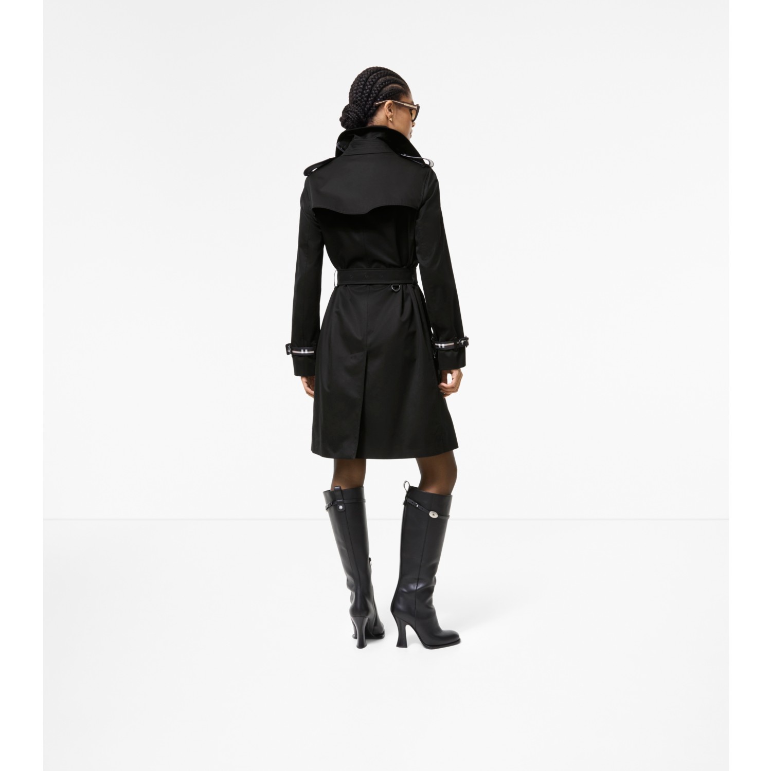 Mid-length Gabardine Kensington Trench Coat in Black - Women