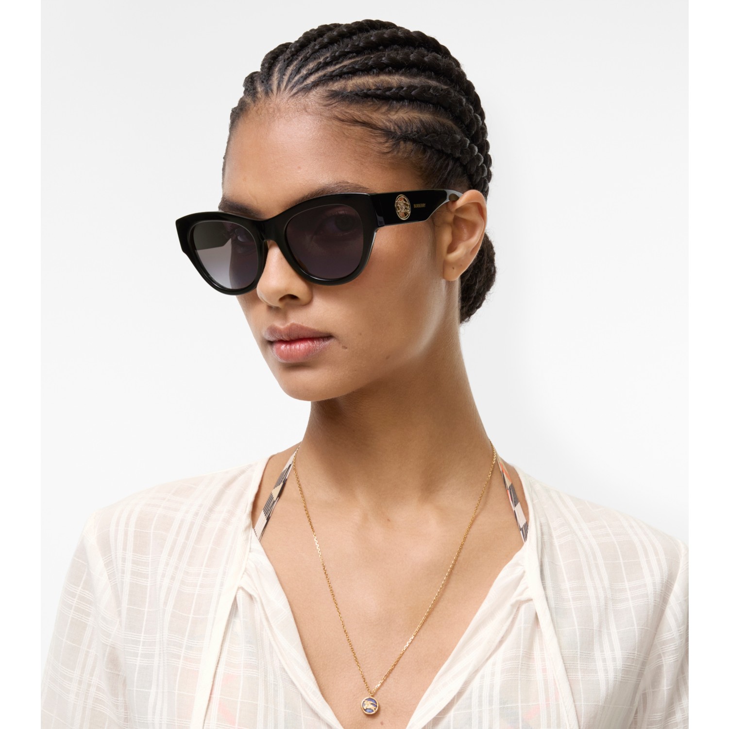 Knight Round Sunglasses in Black - Women | Burberry® Official