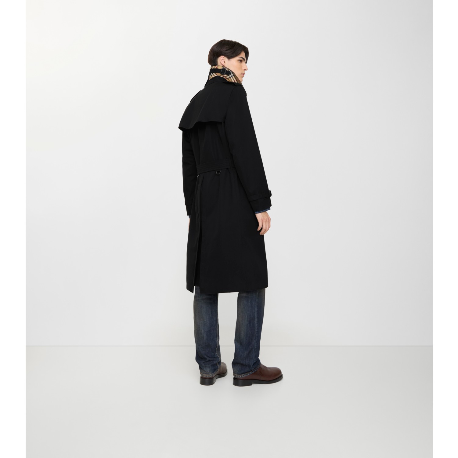 Long Kensington Heritage Trench Coat in Black - Men, Cotton