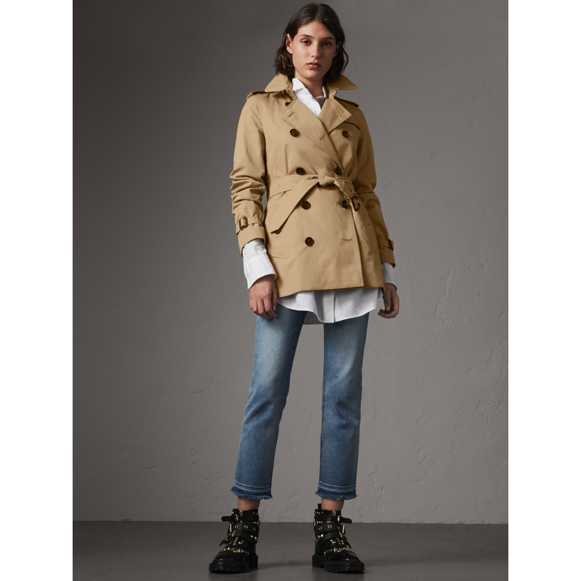 The Kensington – Short Trench Coat in Honey - Women | Burberry United ...