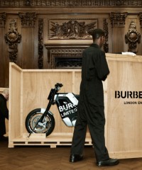 Bシリーズ | Burberry® 公式サイト