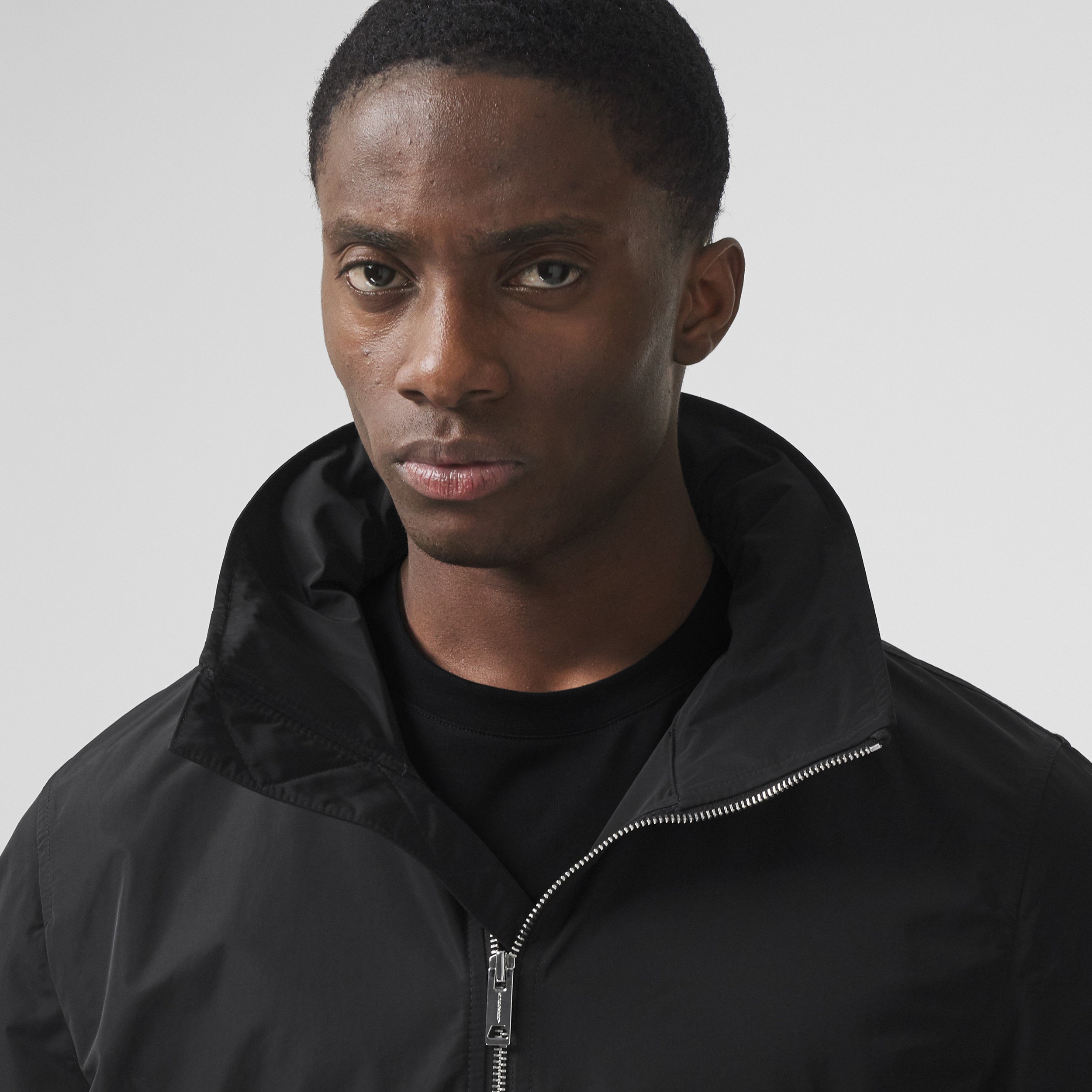 Packaway Hood Shape-memory Taffeta Jacket in Black - Men | Burberry® Official - 2