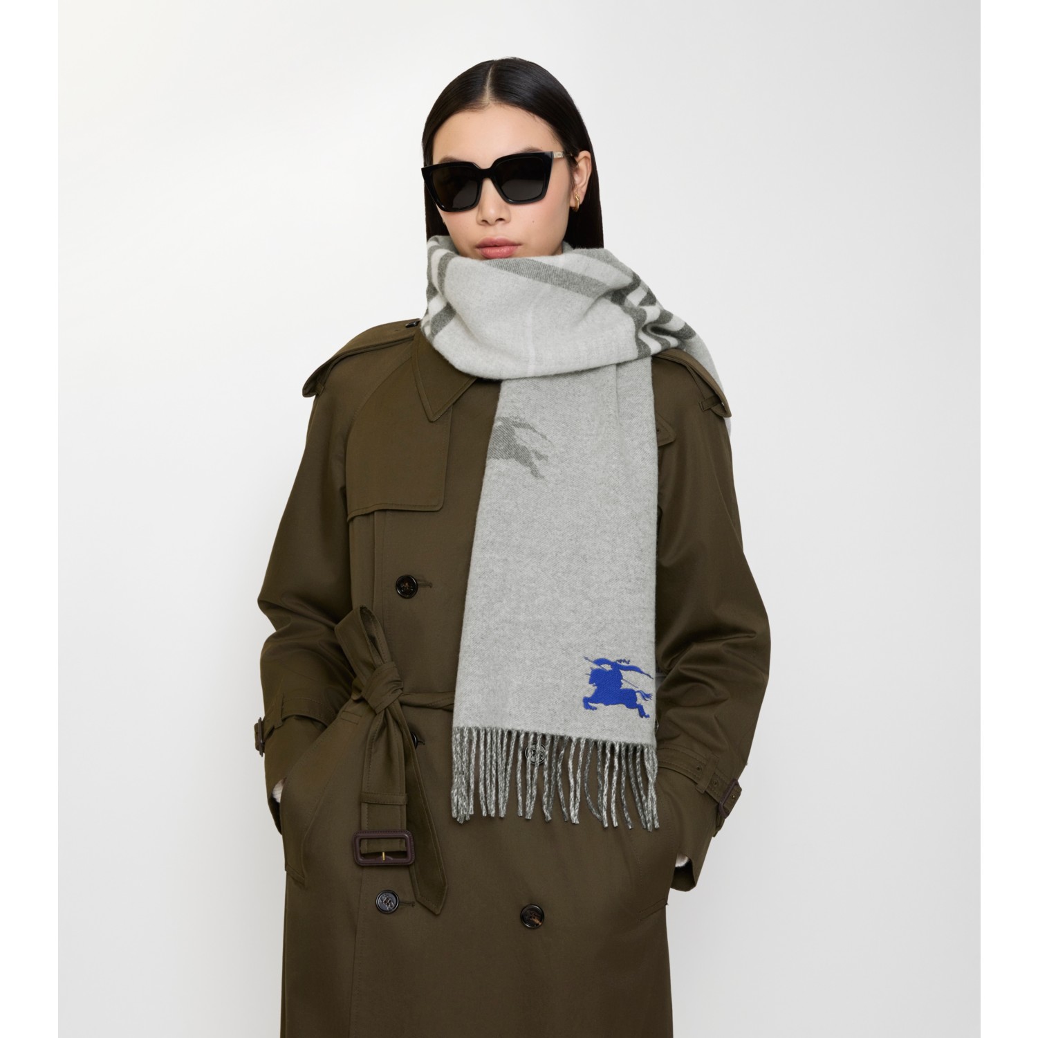 Reversible EKD Check Cashmere Scarf in Mitten grey | Burberry® Official