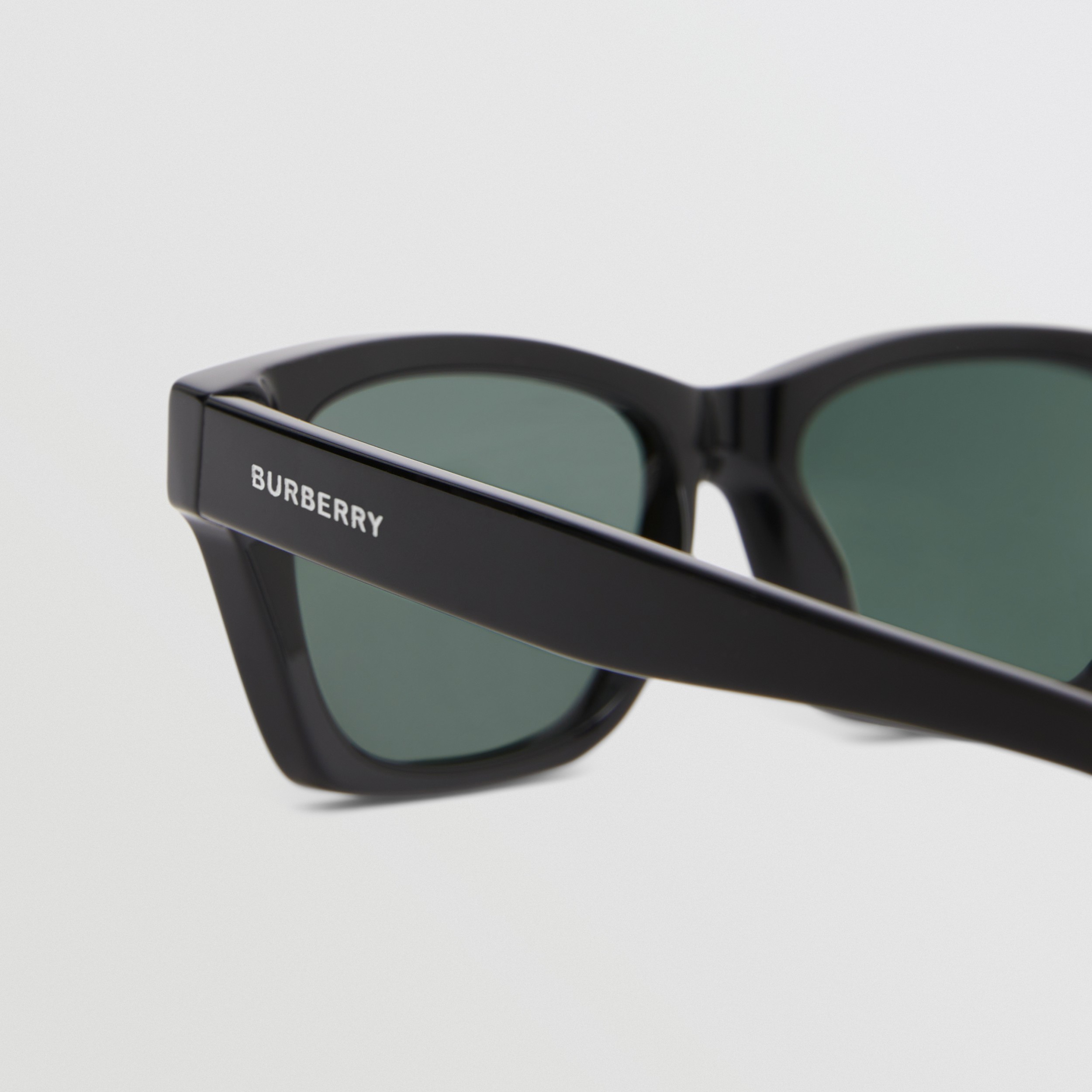 Gafas de sol con montura rectangular y detalles de logotipo (Negro) - Hombre | Burberry® oficial - 2
