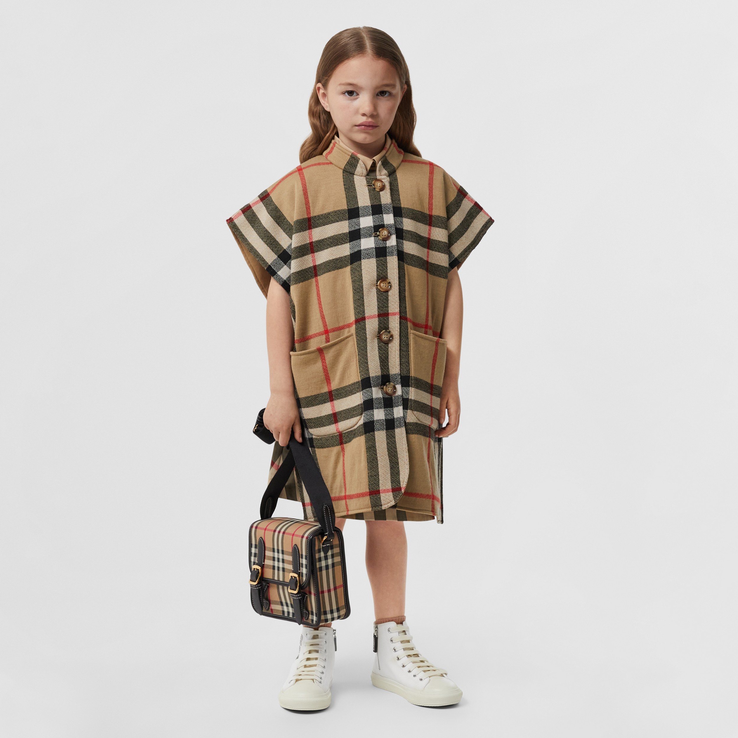 Reversible Vintage Check Wool Jacquard Cape in Archive Beige | Burberry® Official - 3