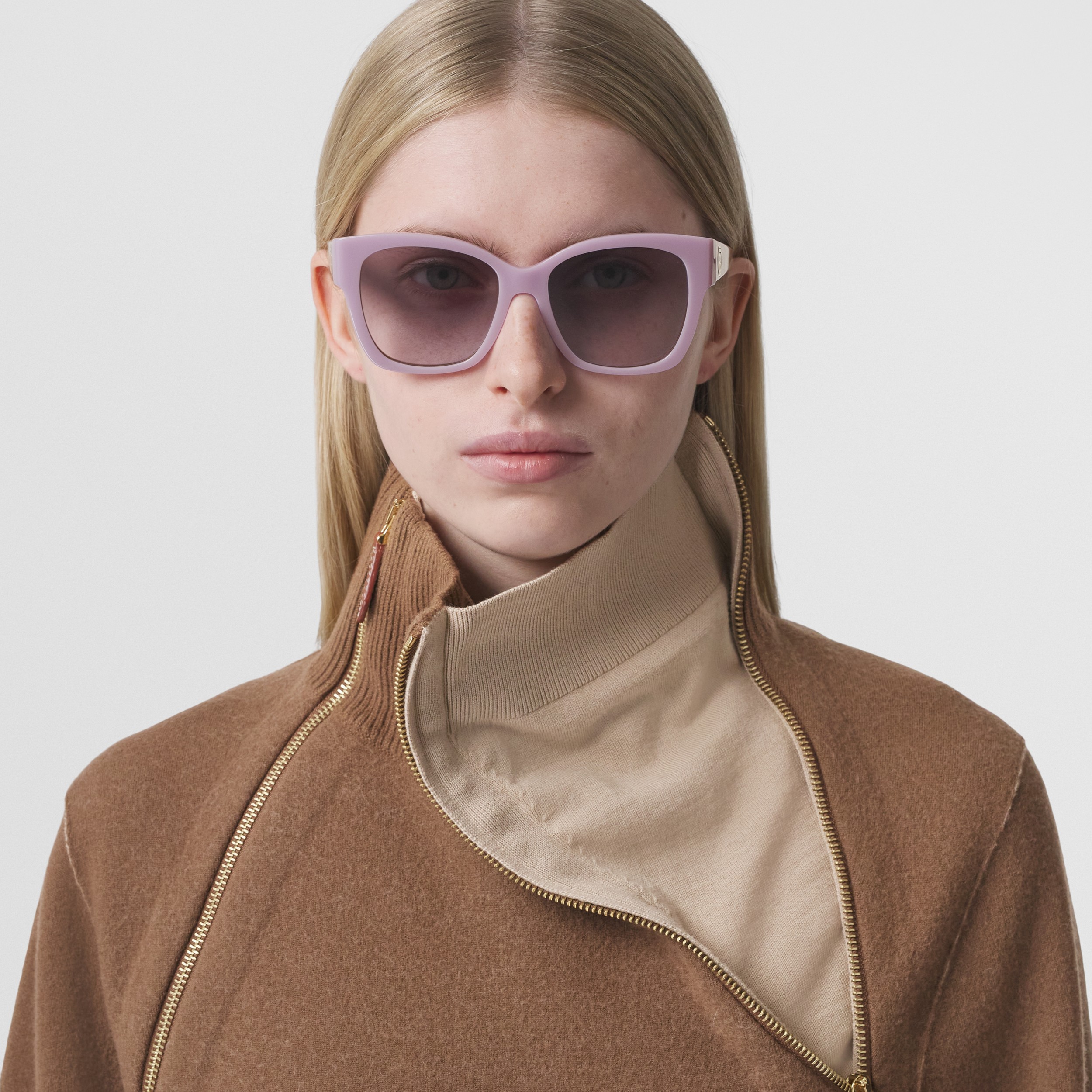 Eckige Sonnenbrille mit Monogrammmotiven (Fliederfarben) - Damen | Burberry® - 3