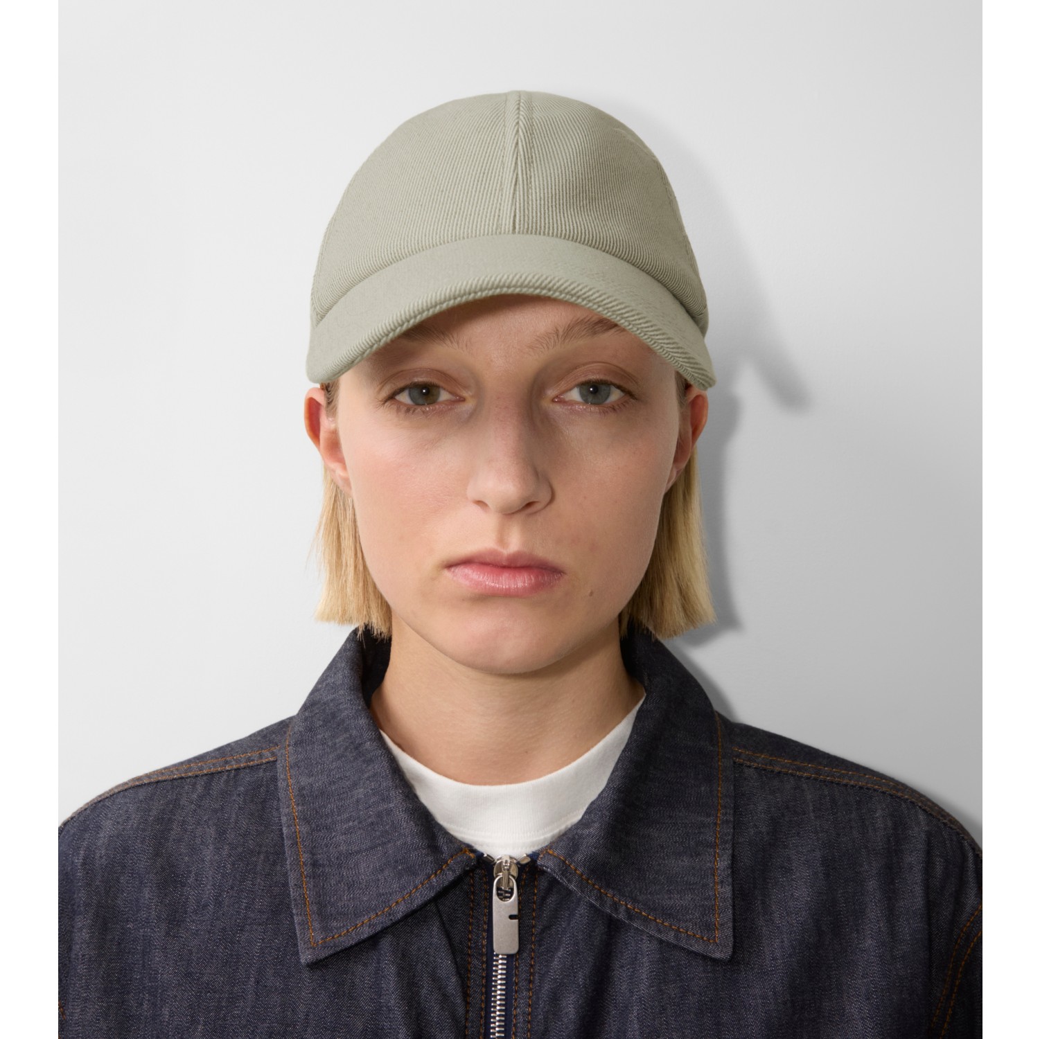 Burberry fitted hat best sale