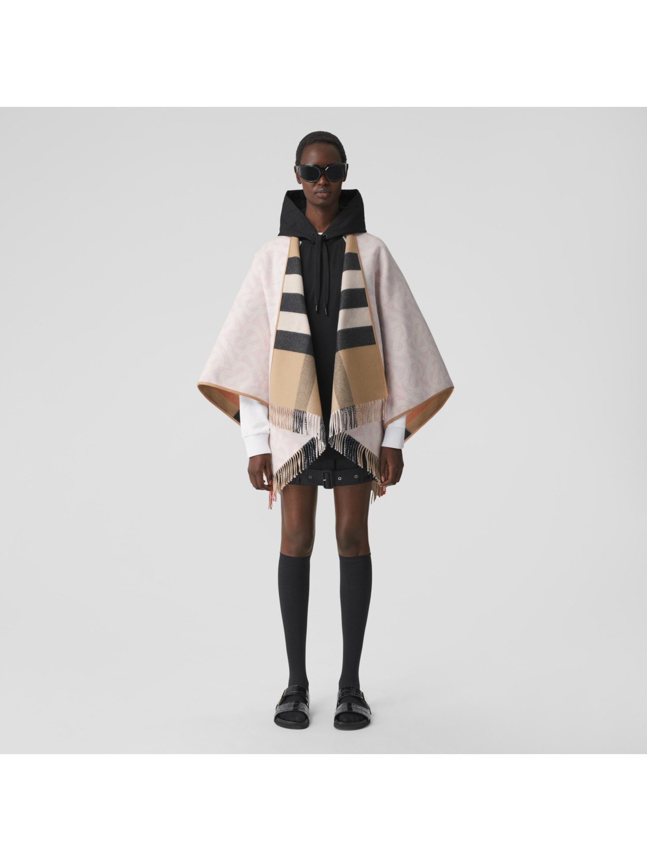BURBERRY：バーバリー リバーシブル ウール ケープ/ポンチョ