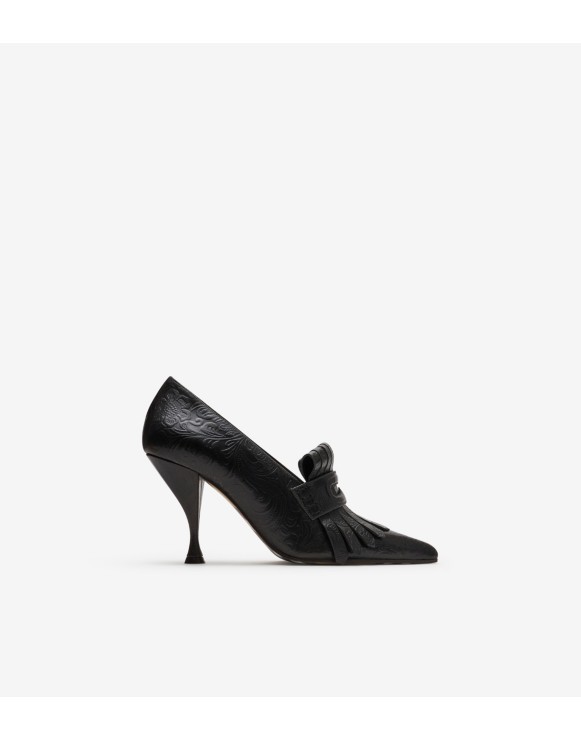 Embossed Cameo Fringe Pumps​
