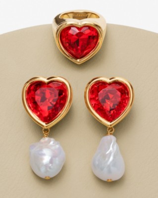 Heart storage for jewelry or glass pockets