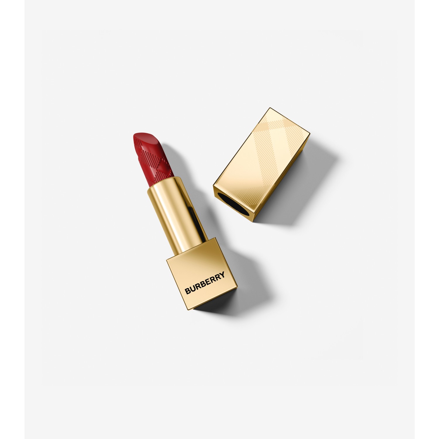 Burberry Kisses – Lola Red No.111