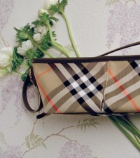 Minibolso a cuadros Burberry Check color arena