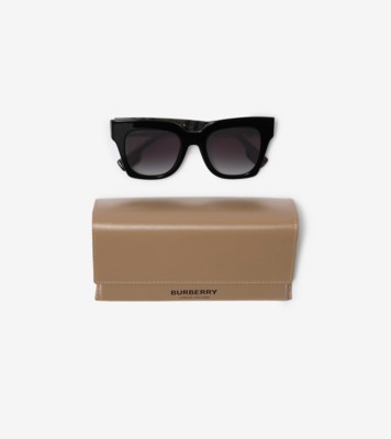 0EBE238F-0398-4F9A-A9C4-  display picture 3