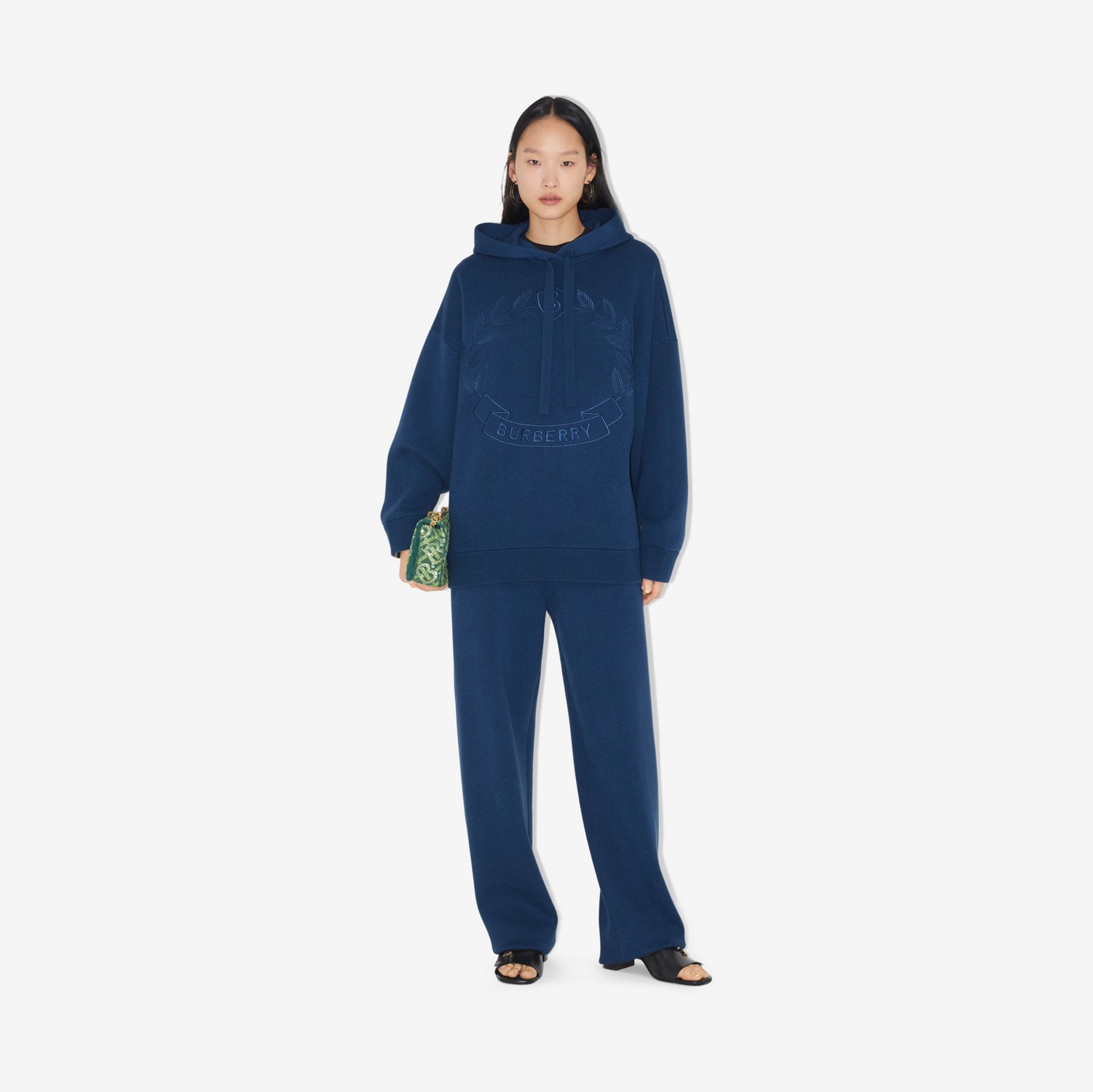 Calças jogger de cashmere com logotipo bordado (Azul Marinho Enriquecido) - Mulheres | Burberry® oficial