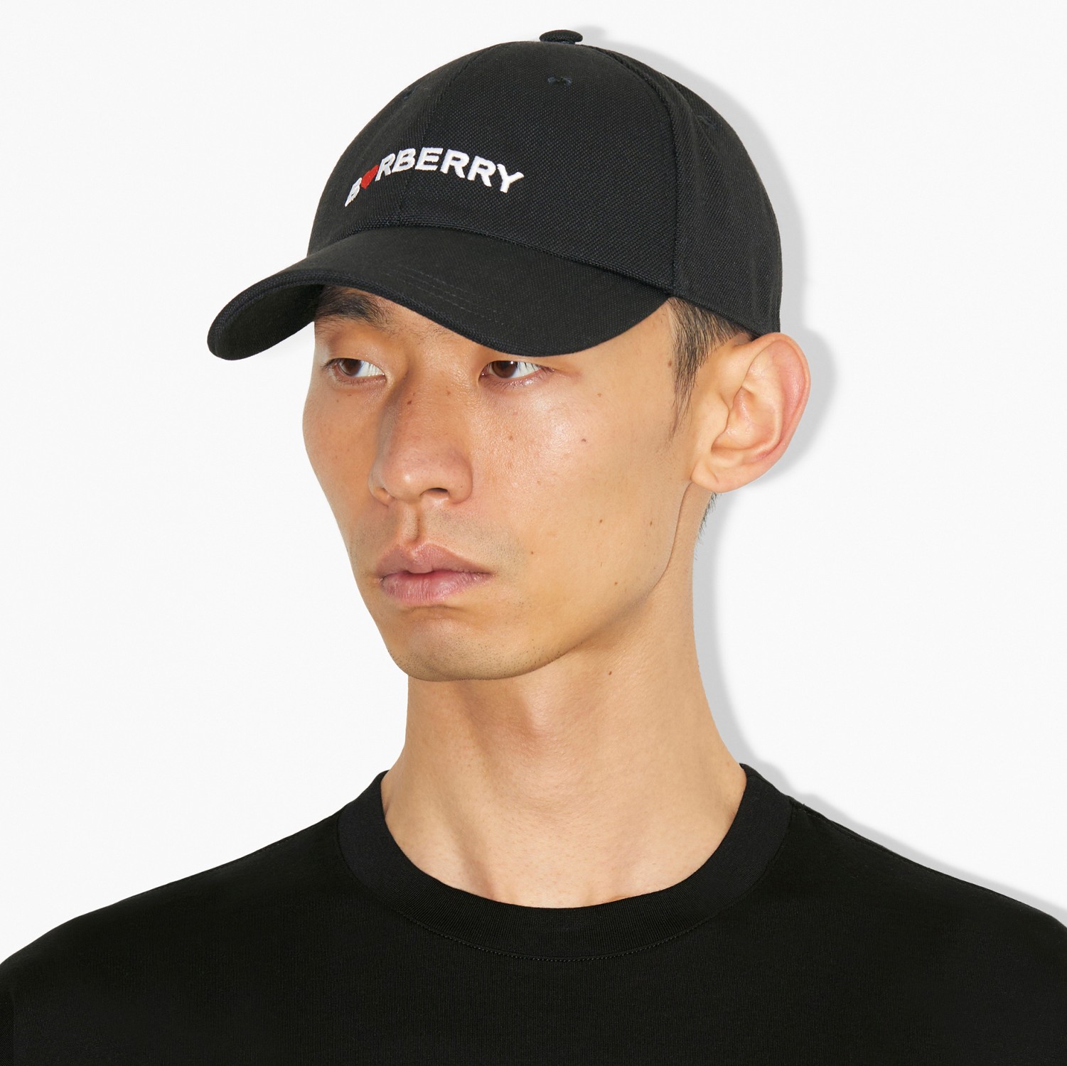心形徽标功能性棉质棒球帽 (黑色) | Burberry® 博柏利官网