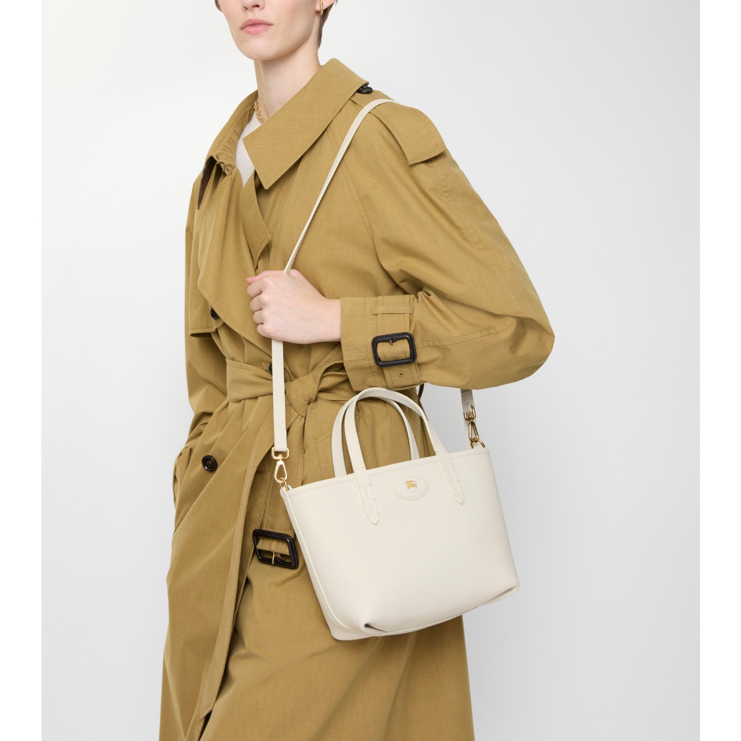 Mini Reversible Bloomsbury Tote​ in Soap beige/light beige - Women | Burberry® Official