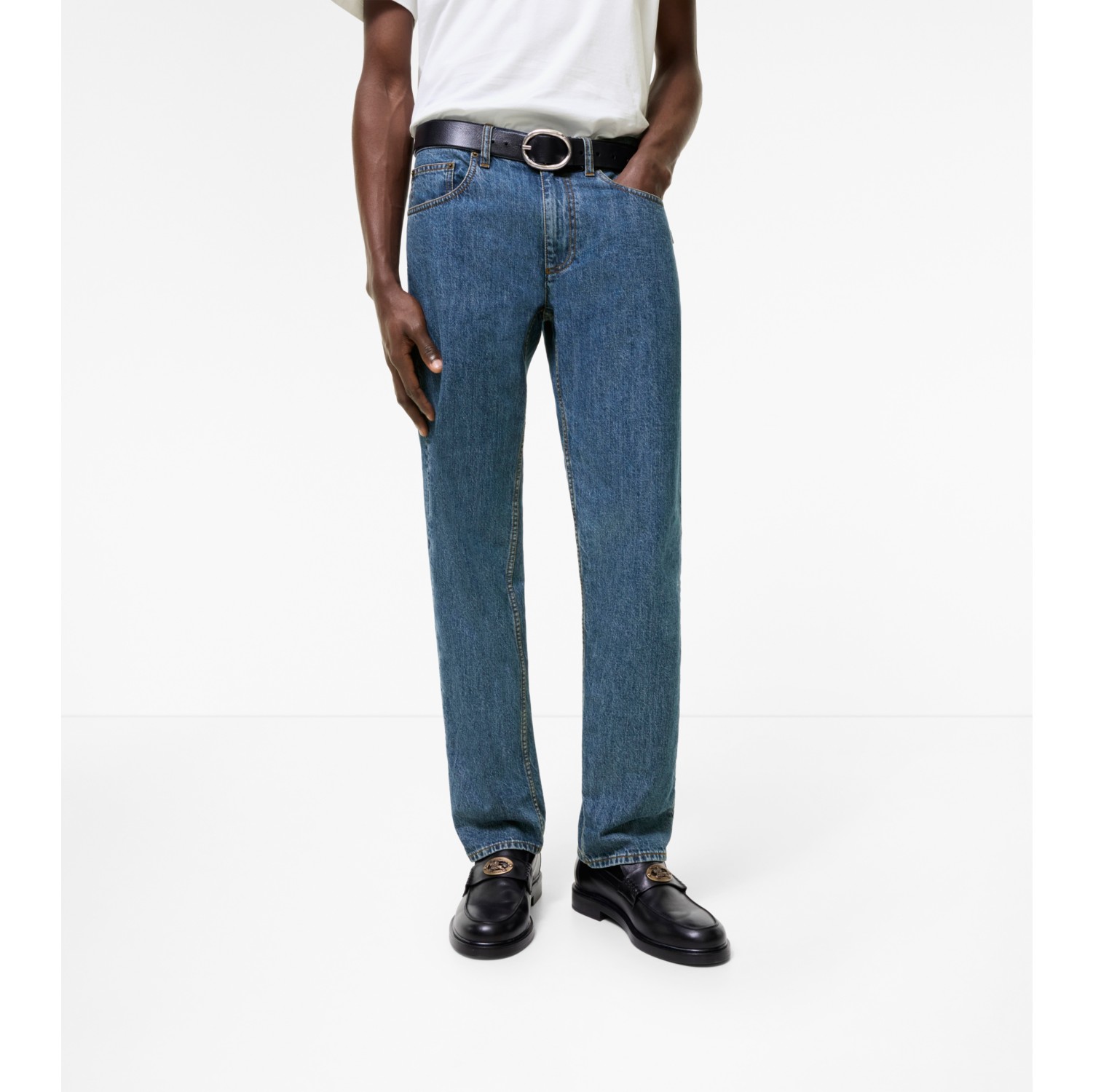 Straight Jeans