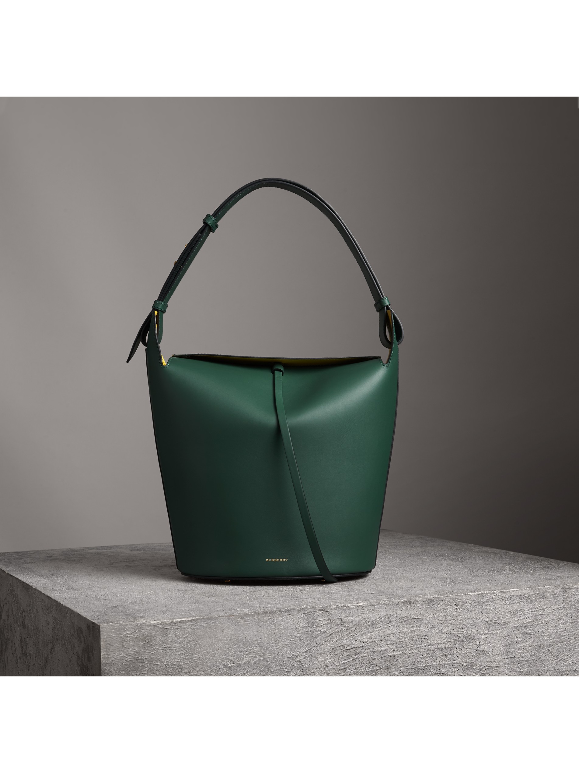 viridian green the large leather bucket bag image01