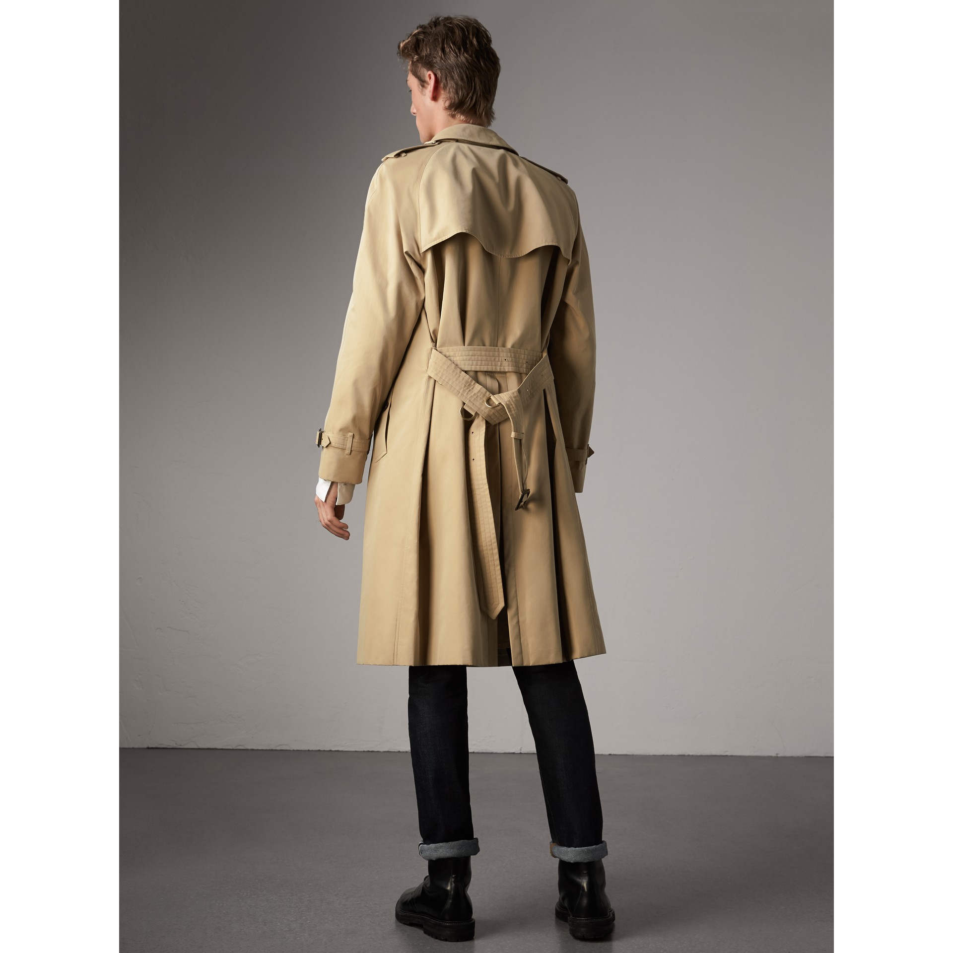 The Westminster – Extra-long Heritage Trench Coat in Honey - Men | Burberry