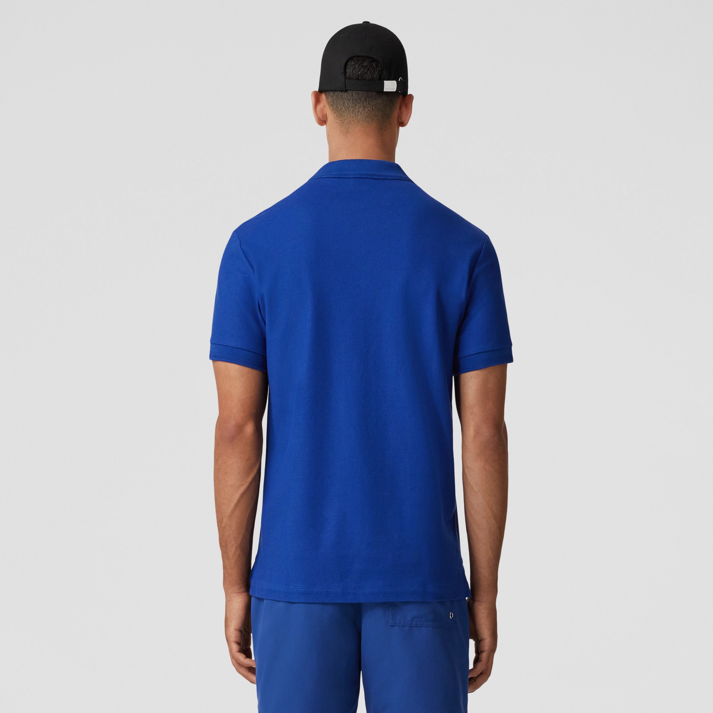 Camisa polo de algodão piquê com monograma (Azul Royal Profundo) - Homens | Burberry® oficial - 3