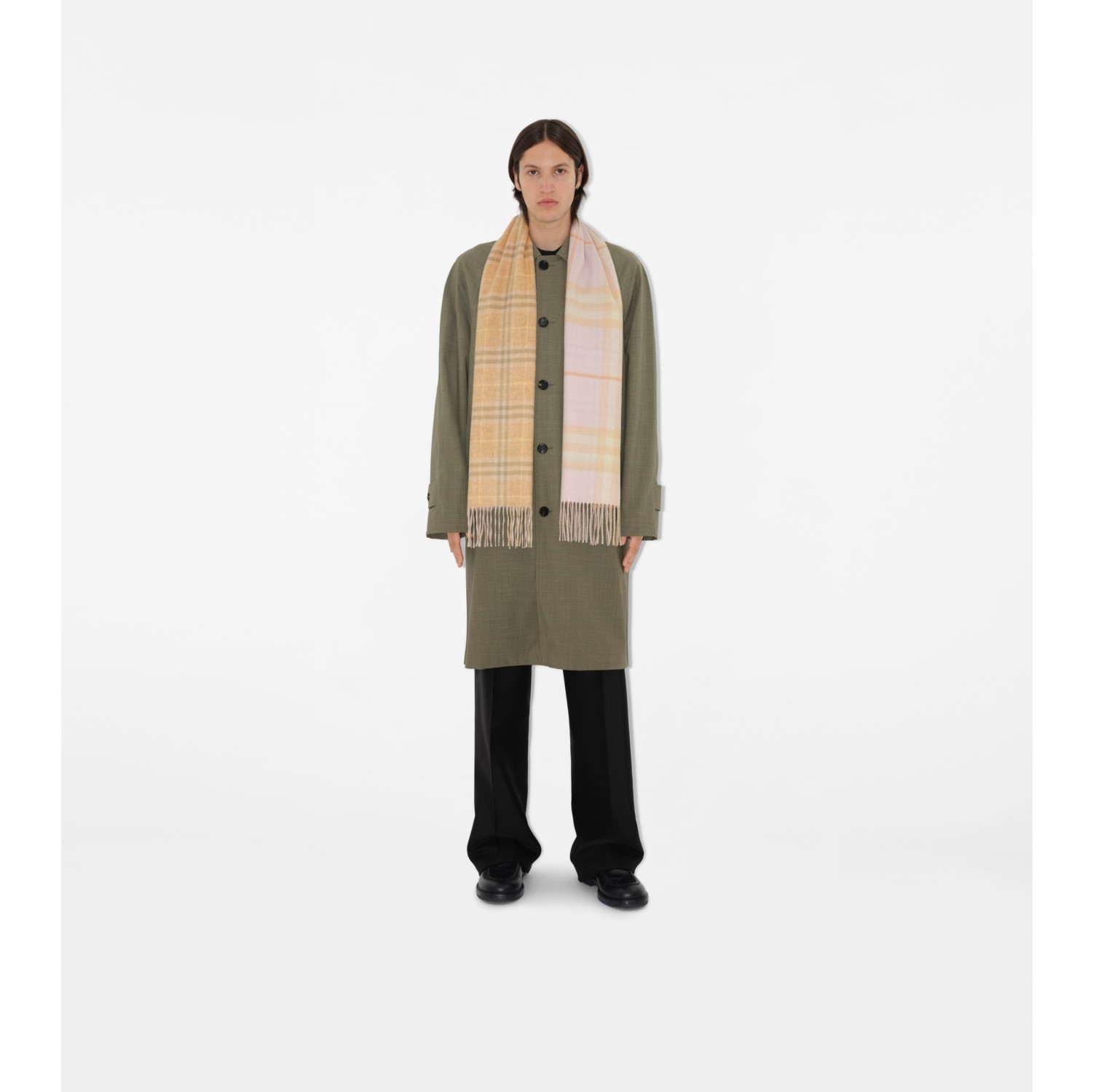 リバーシブル コントラストチェック カシミアスカーフ (フラックスメランジ／カメオ) | Burberry®公式サイト