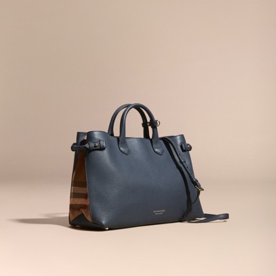 The Large Banner in Leather and House Check Ink Blue | Burberry