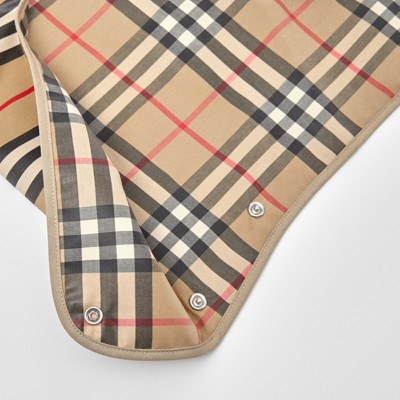 送料無料/プレゼント付♪ バーバリー Baby Iggy ベビーネスト おくるみ