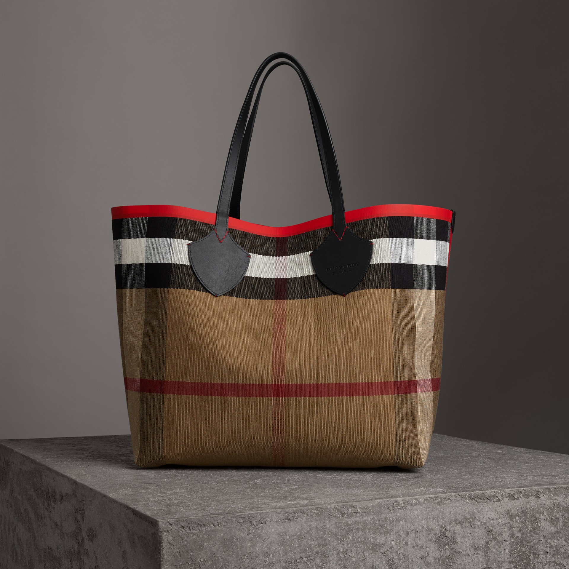 Authentic Burberry Navy/Red Check Tote Bag ~ Large ~