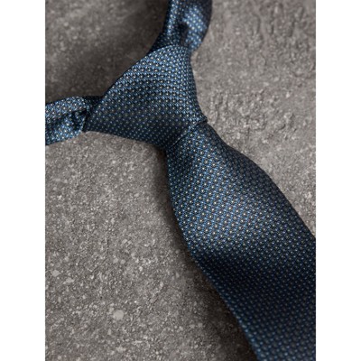 grey burberry tie