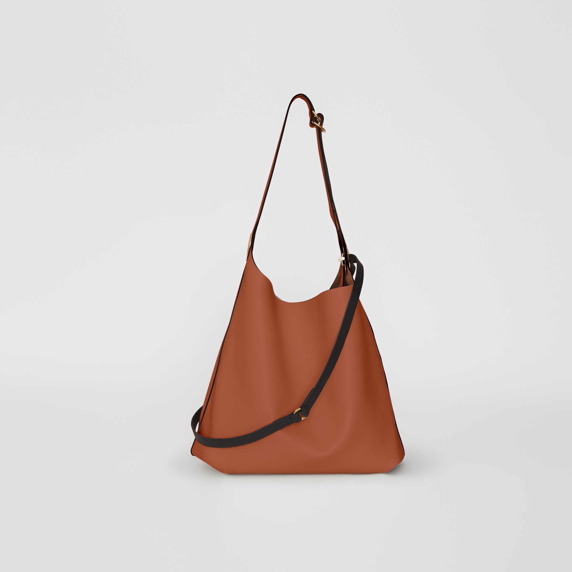 grommet detail strap bag