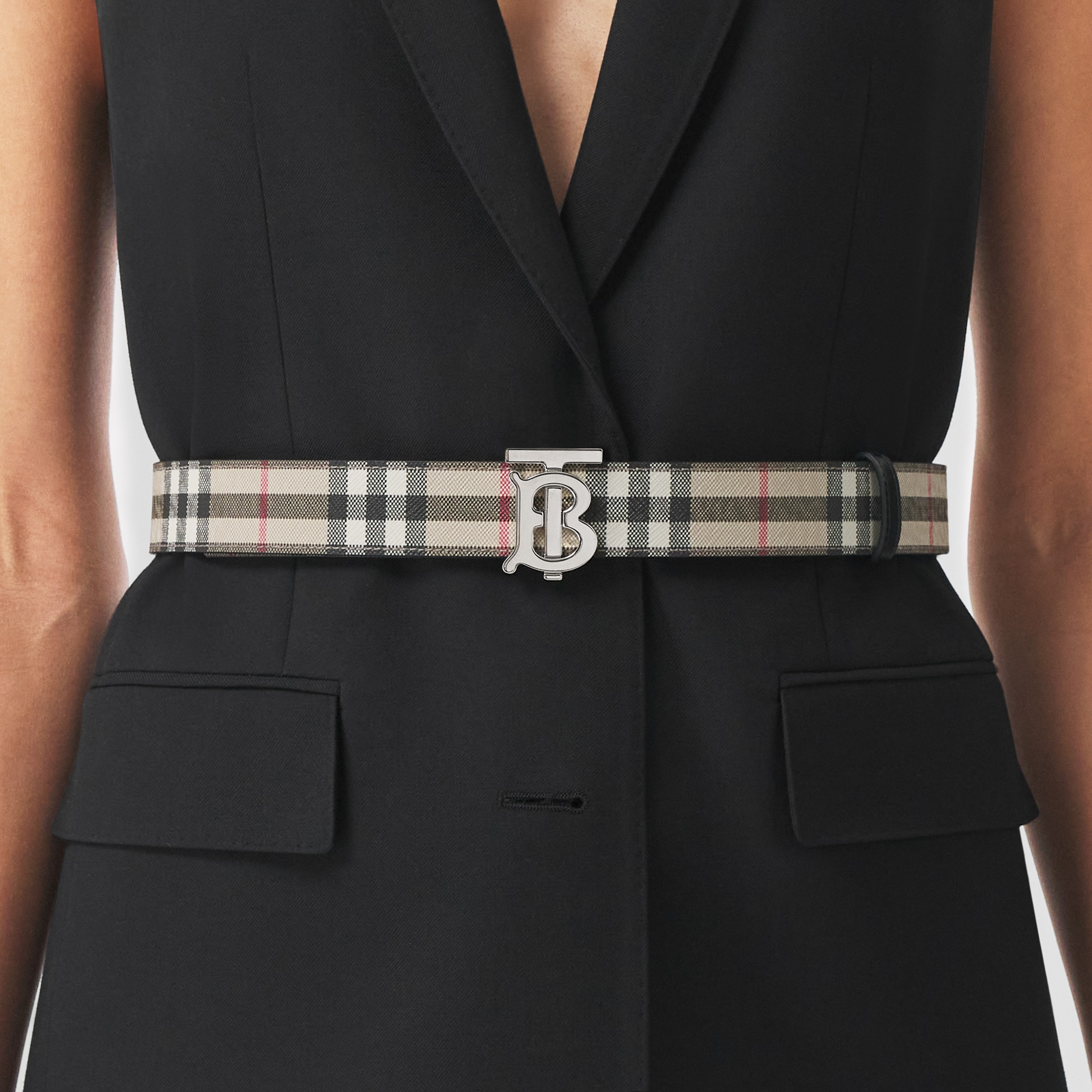 Reversible Vintage Check and Leather TB Belt in Archive Beige/black/silver - Women | Burberry® Official - 3