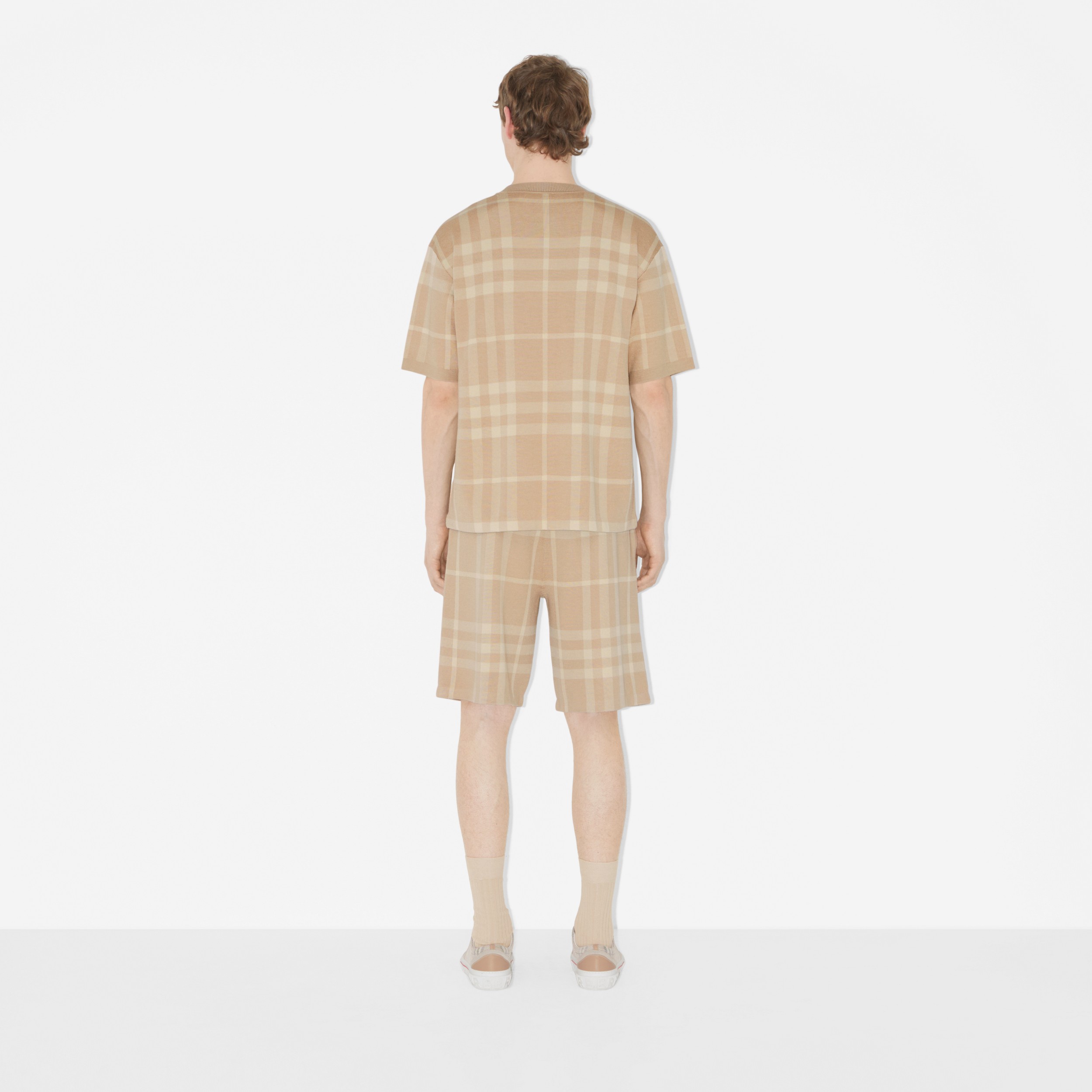Pantalones cortos en lana y seda a cuadros (Rosa Beige Suave) - Hombre | Burberry® oficial - 4