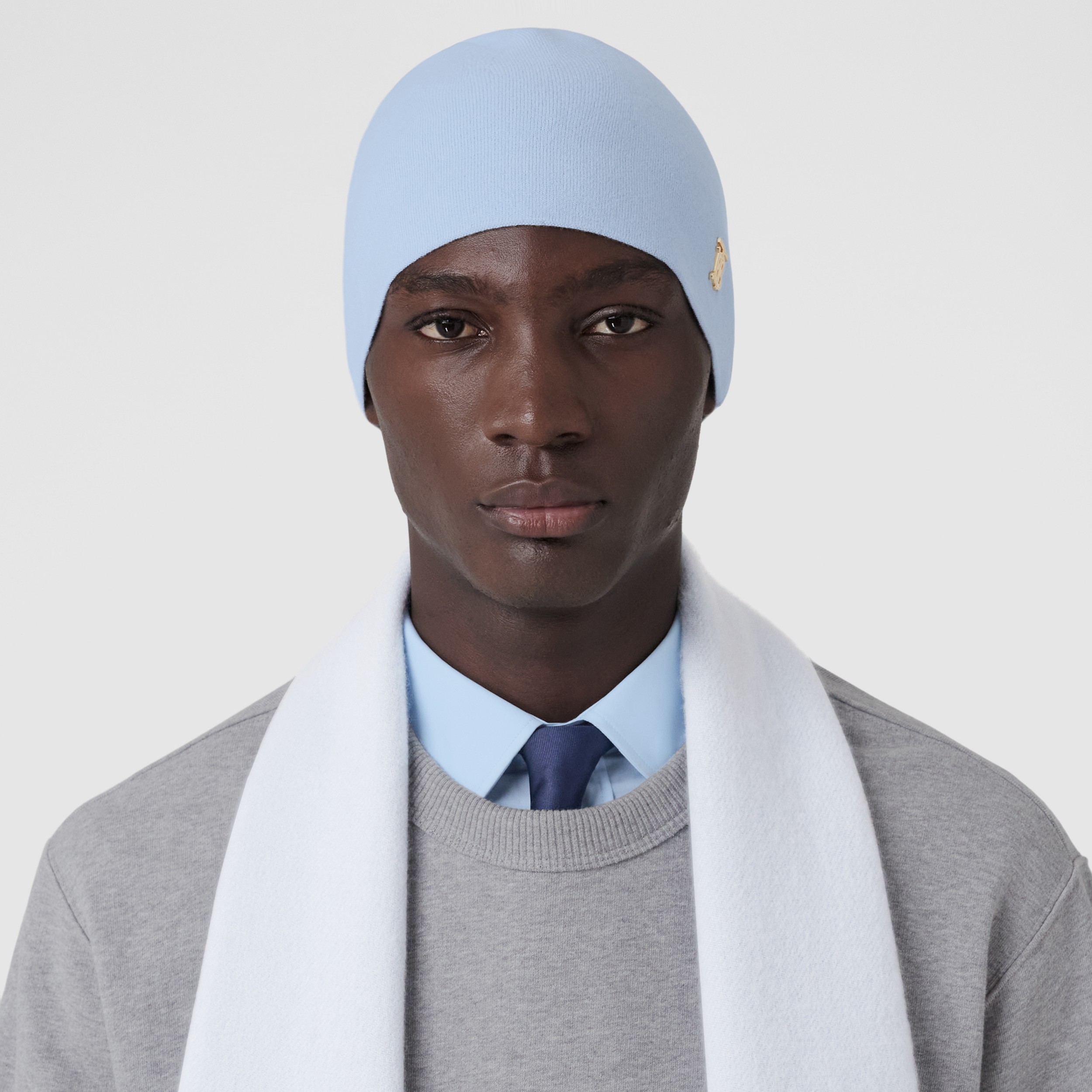 Reversible Monogram Motif Wool Cashmere Beanie in Pale Blue/cloud Grey | Burberry® Official - 4