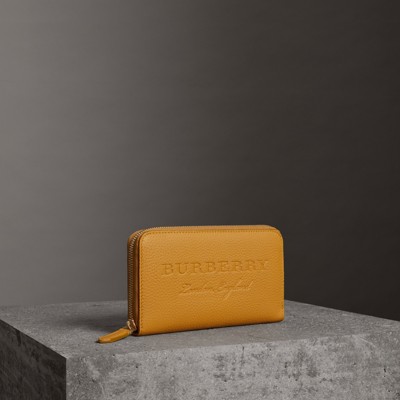 burberry wallet yellow