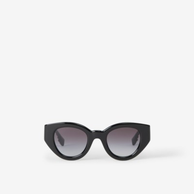 Cat-eye Frame Lola Sunglasses in Dusky Pink - Women