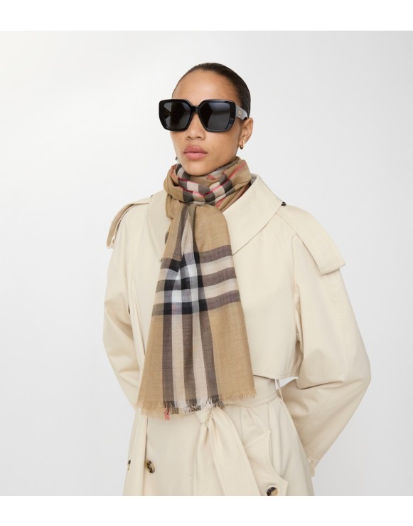 メンズ ライトウェイトスカーフ | Burberry® 公式サイト