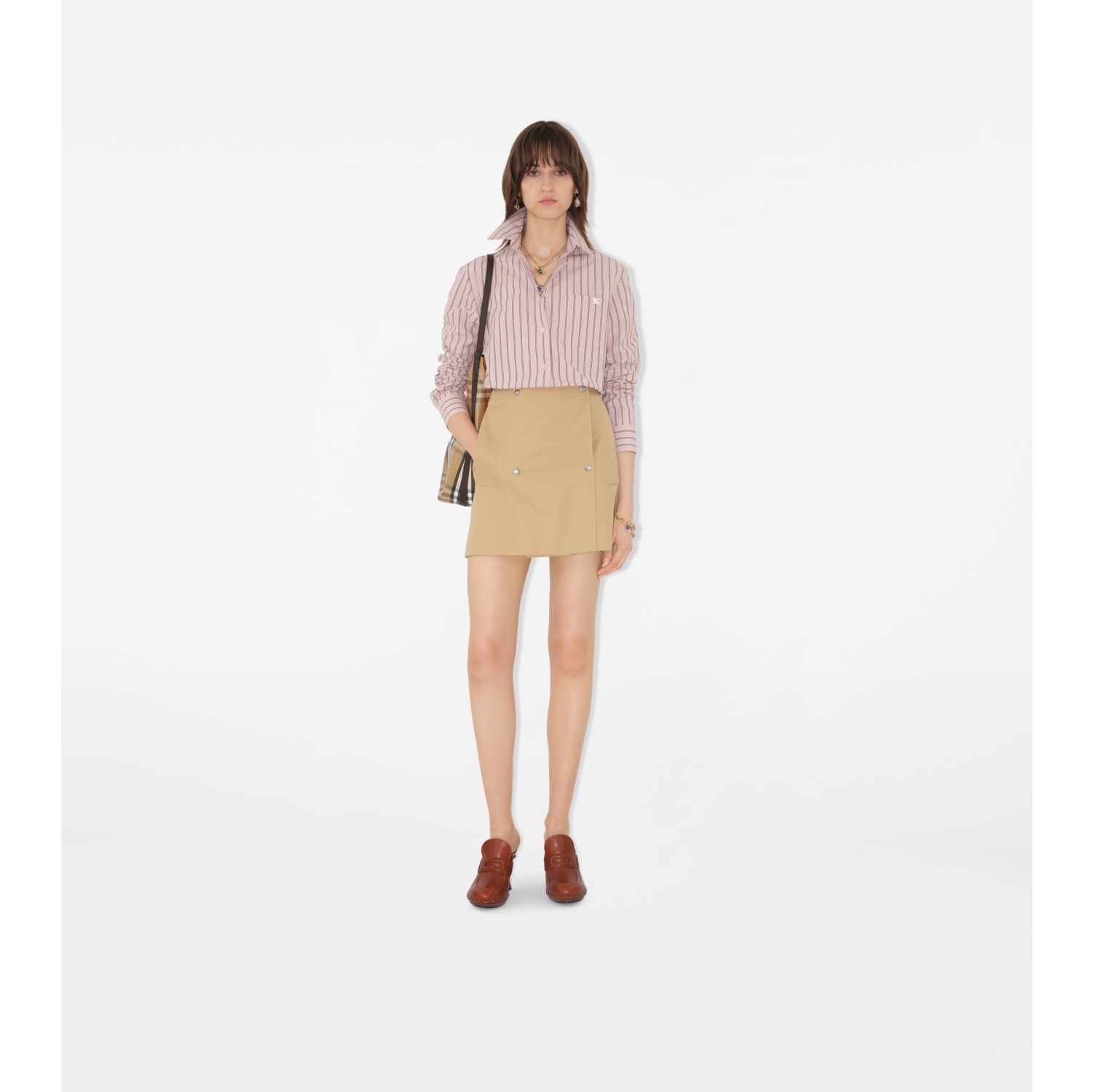 Minijupe trench en gabardine liée