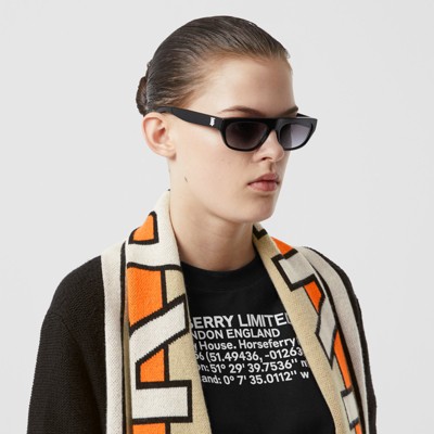 burberry scarf womens price