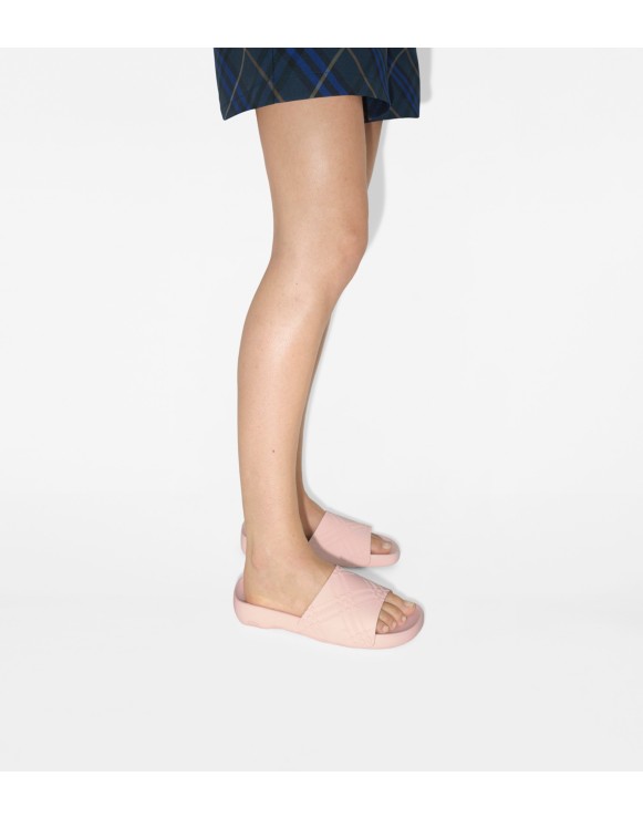 Embossed Check Dive Slides